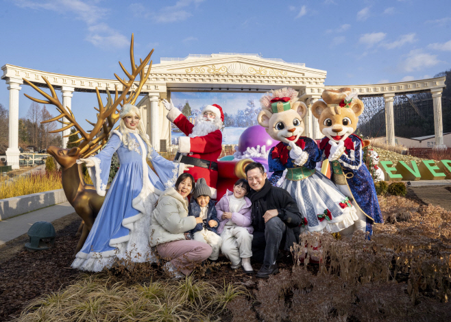 3. 에버랜드, 포시즌스 가든에서 진행되는 산타 포토타임