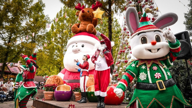 이미지 2_쇼킹산타 팬 서비스 포토타임