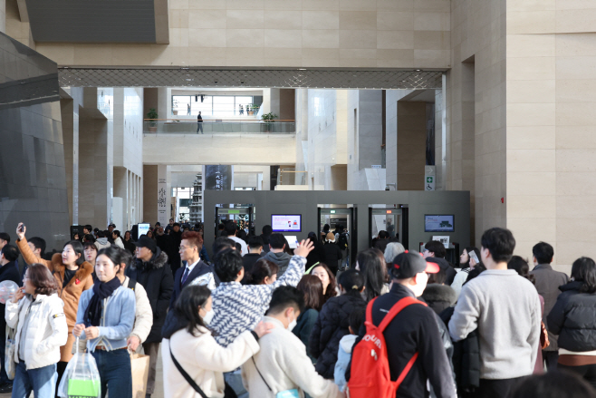 국립중앙박물관 600만 관객 돌파<YONHAP NO-4013>