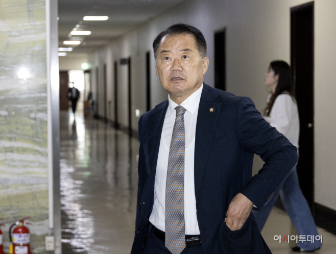 정보위원회 전체회의