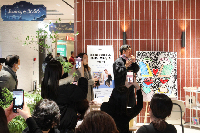 [이미지_한화커넥트] 지비지 작가 라이브 드로잉쇼 현장