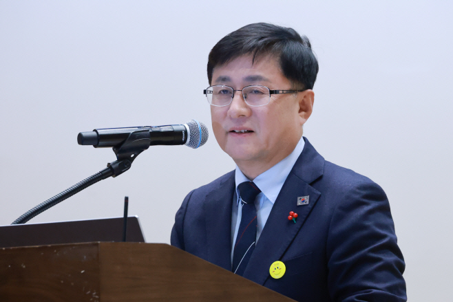 김성환 장관, 탈플라스틱 종합대책 대국민 토론...<YONHAP NO-2930>