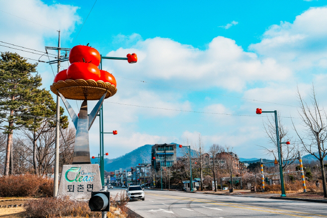 경기 광주시 토마토 모양 가로등설치 경관 안전 두마리 토끼