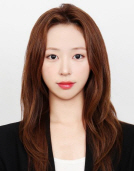 김채연 증명사진 막