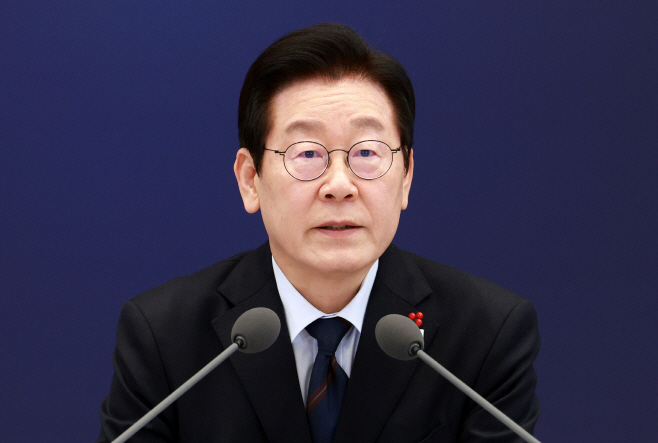 이재명 대통령, 지방시대위원회 보고회 발언<YONHAP NO-2902>