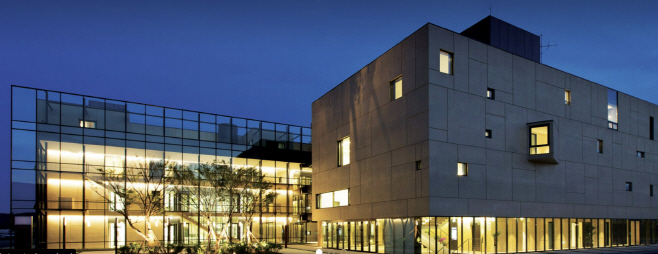 명필름아트센터