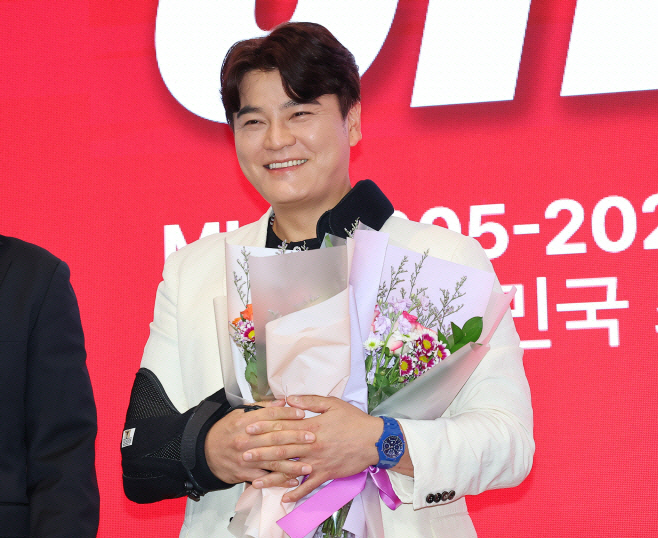 2025111801001527400090381