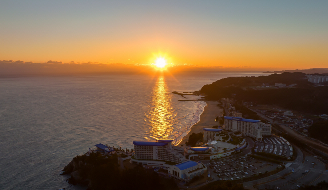 [보도사진] 쏠비치삼척 일출 드론