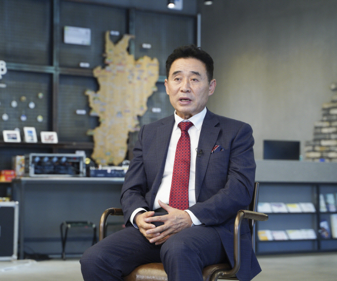 인터뷰 사진1 (1)