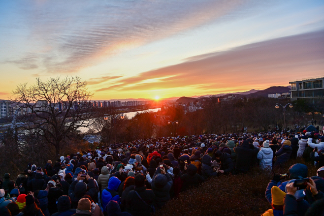 ★★1번 사진자료_2026 병오년 동구 해맞이 행사(2026.1.1 (1)