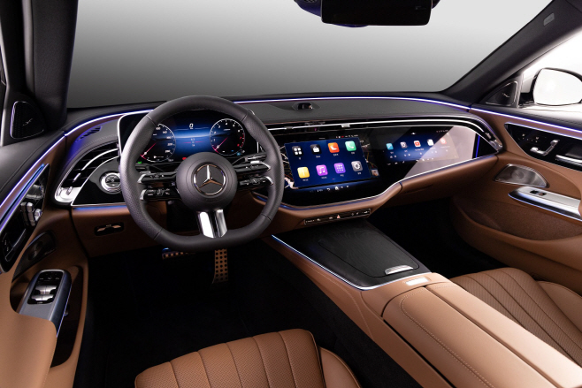 사진5-메르세데스-벤츠 E-클래스 AMG 라인 인테리어