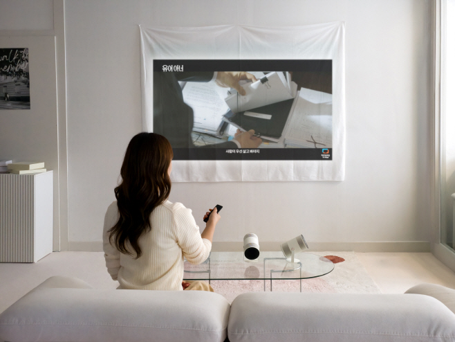 삼성전자, AI 포터블 프로젝터 더 프리스타일+ 공개(3)