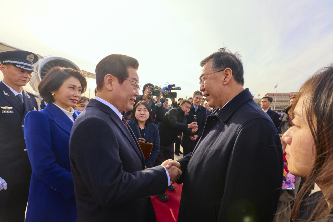 베이징 도착한 이재명 대통령