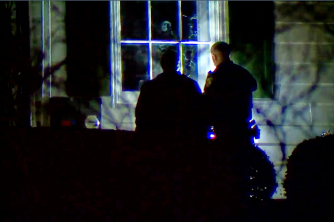 Vance Home Damaged <YONHAP NO-8743> (AP)