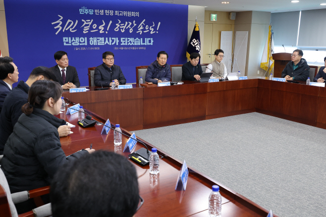 발언하는 정청래 대표<YONHAP NO-3816>