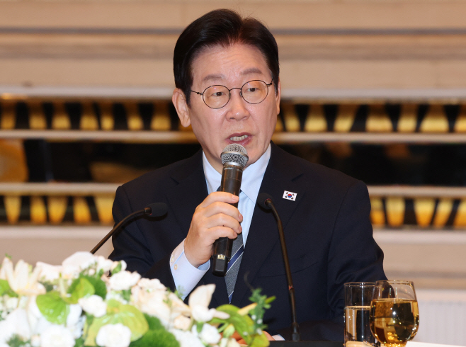 답변하는 이재명 대통령<YONHAP NO-4923>