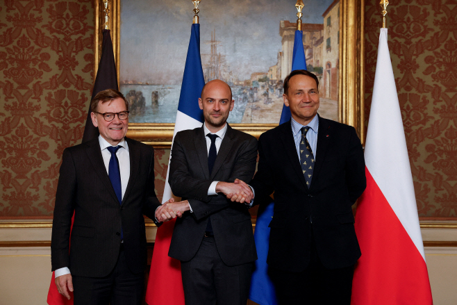 UKRAINE-CRISIS/WEIMAR-INDIA