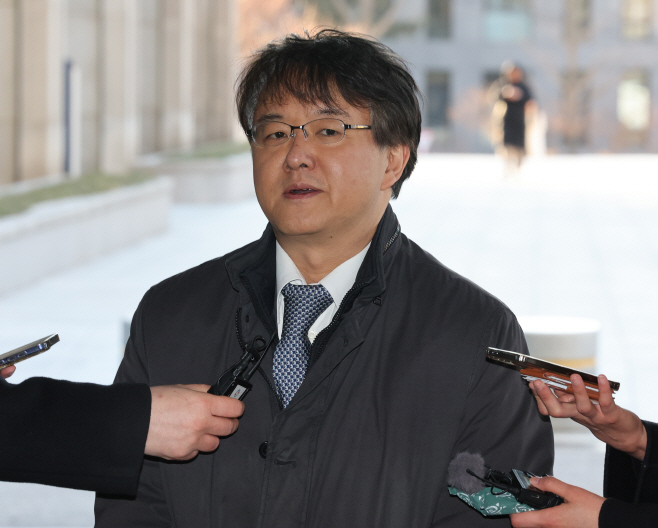 '정교유착' 검경 합수본 김태훈 본부장 출근<YONHAP NO-2967>