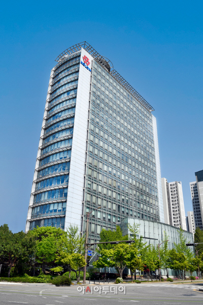 코오롱글로벌 과천 사옥 전경