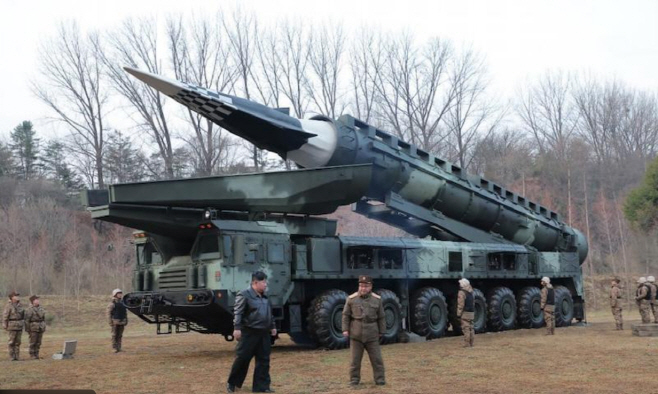 0111 화성포-16B IRBM 극초음속 미사일