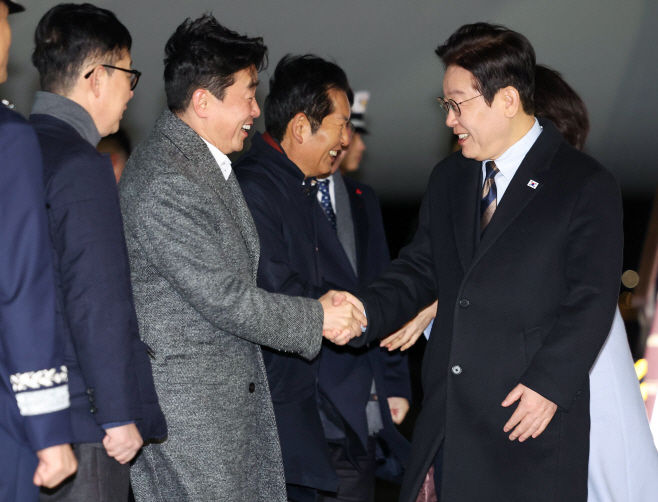 이재명 대통령, 귀국