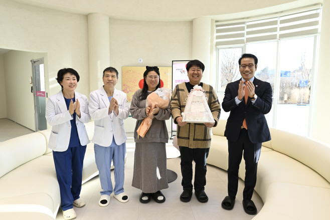 0112 01. 치매안심과 - 남원시 공공산후조리원 ‘산후케어센터 다온’  첫 산모 입소