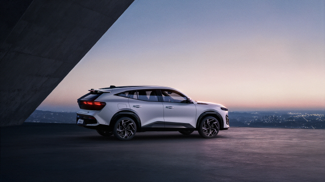 [사진자료] 르노 필랑트(Renault FILANTE)_2