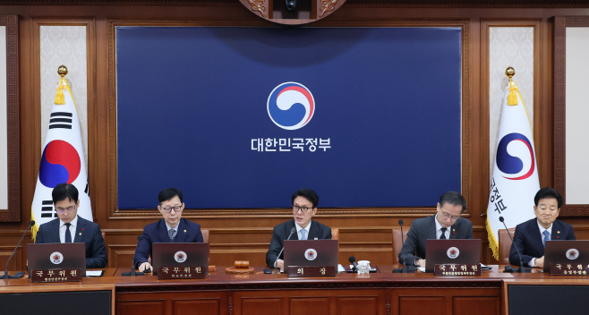 발언하는 김민석 국무총리<YONHAP NO-2151>