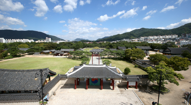 1.14(김해시  문화유산 세계화 로드맵 마련)2.수로왕릉