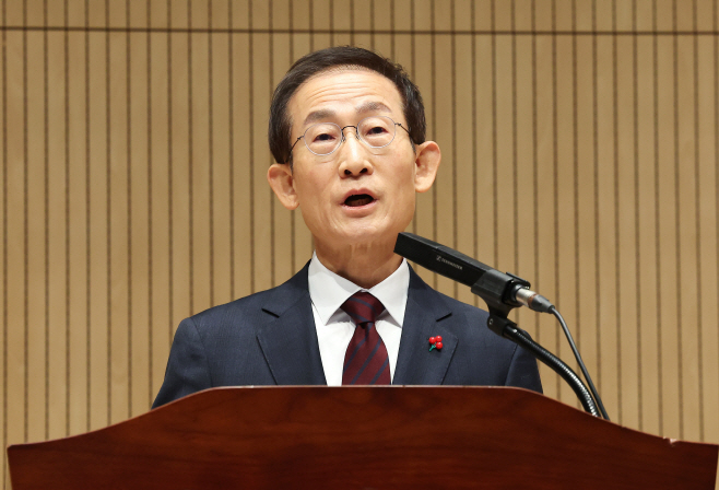 취임사 하는 김호철 신임 감사원장