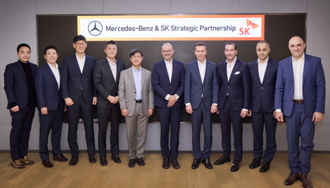 [사진자료] SK와 메르세데스-벤츠, 미래 모빌리티 전략적 파트너십 논의