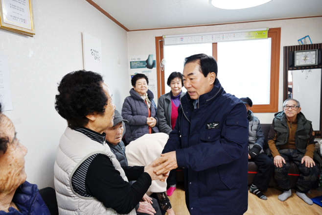 0_성낙인 창녕군수, 동절기 경로당(한파 쉼터) 특별점검 실시 (1)