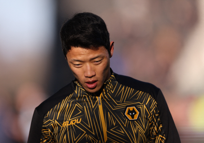 SOCCER-ENGLAND-WOL-SHR/