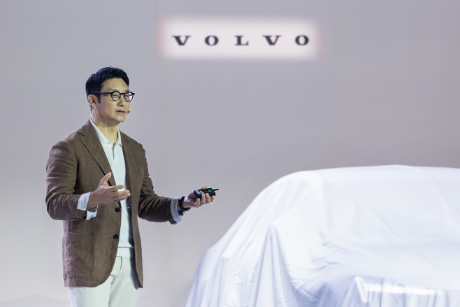 사진자료12_볼보자동차코리아 이윤모 대표