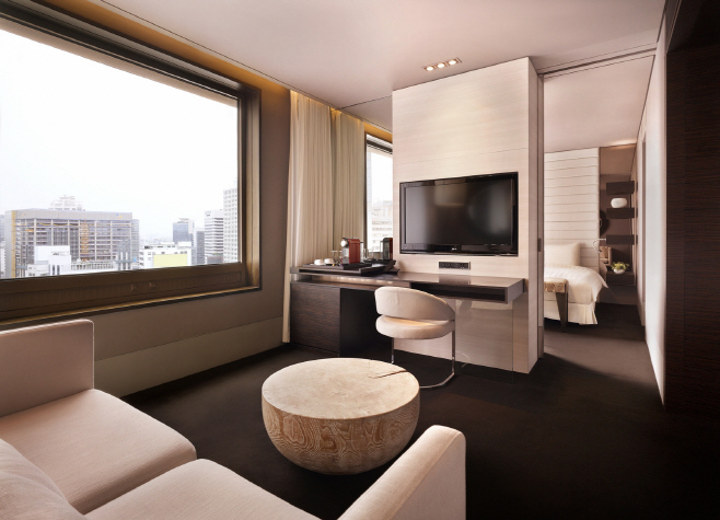 03. 더 플라자 프리미어 스위트 객실