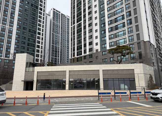 1. 대소면 성본산업단지 임시출장소 임차 상가 건물 사진(푸르지오 1차(더퍼스트)