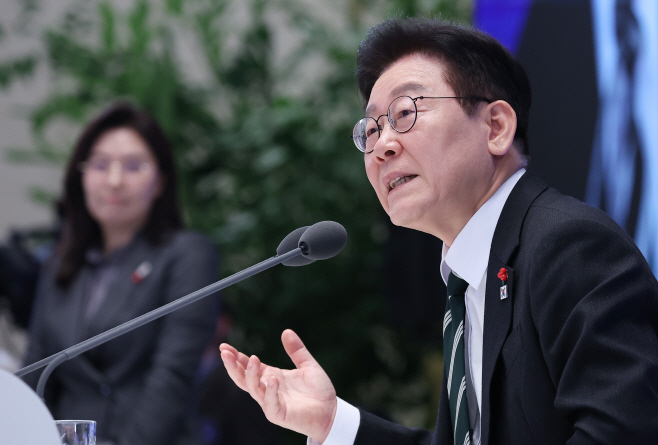 이재명 대통령, 신년기자회견 발언<YONHAP NO-3925>