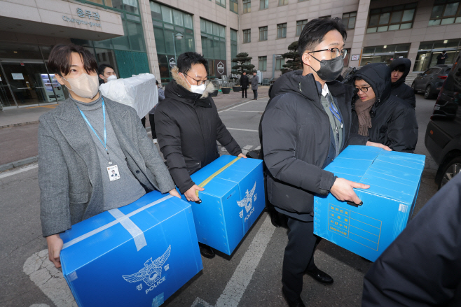 '북한 무인기 침투' 관련 압수수색 마친 경찰