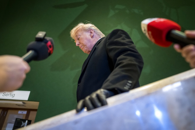 SWITZERLAND-US-POLITICS-ECONOMY-DIPLOMACY