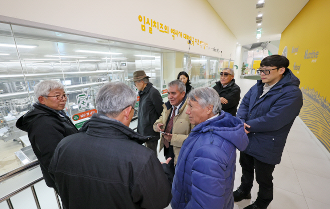 1. 역시 임실N치즈, 페루에서도 연수온다4(치즈역사문화관 치즈제조공정 청취)