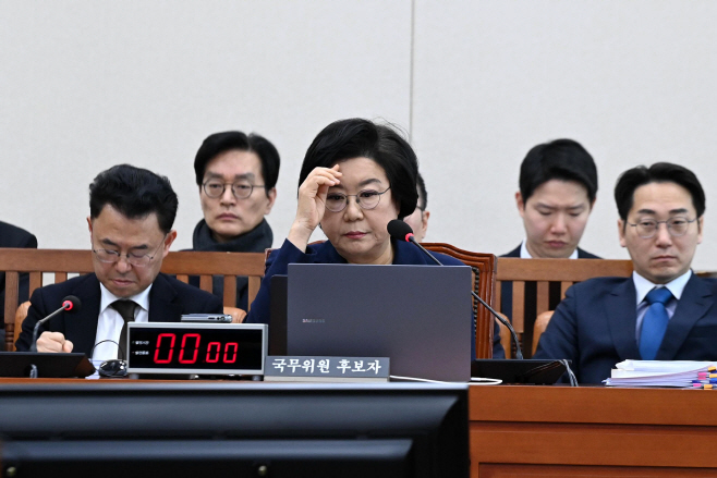 인사청문회 출석한 이혜훈 기획예산처 장관 후보자<YONHAP NO-3428>