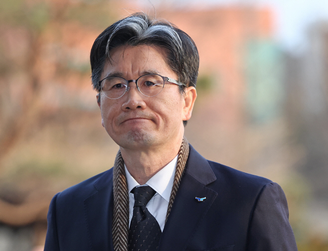 공수처 들어서는 오동운 처장