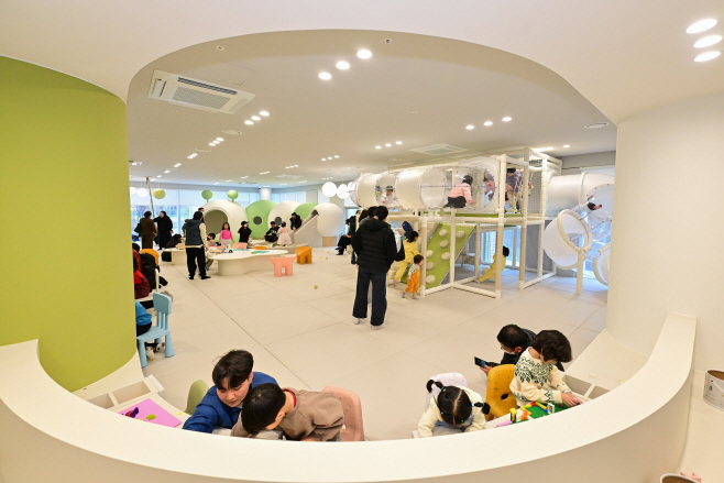 교육_돌봄_여가 복합거점 ‘두런두런’ 20251225  (7)