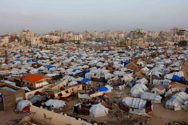 PALESTINIAN-ISRAEL-CONFLICT-DISPLACED