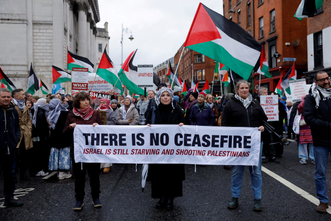 ISRAEL-PALESTINIANS/IRELAND PROTEST <YONHAP NO-1324> (REUTERS)