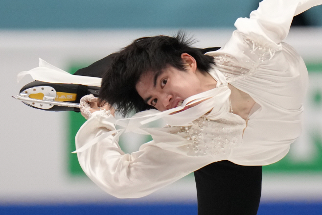 China Four Continents Figure Skating <YONHAP NO-3664> (AP)