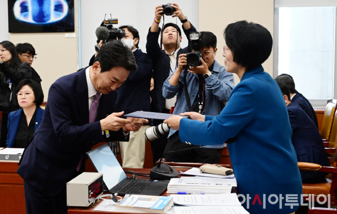 2025102301001265800088641