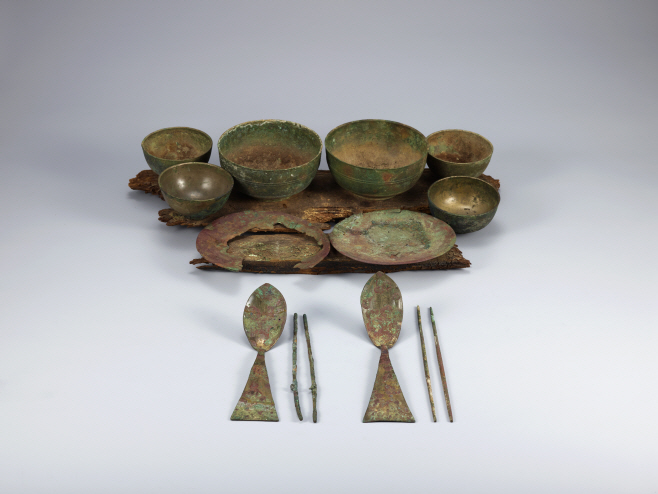 1. 무령왕릉 식기 일괄