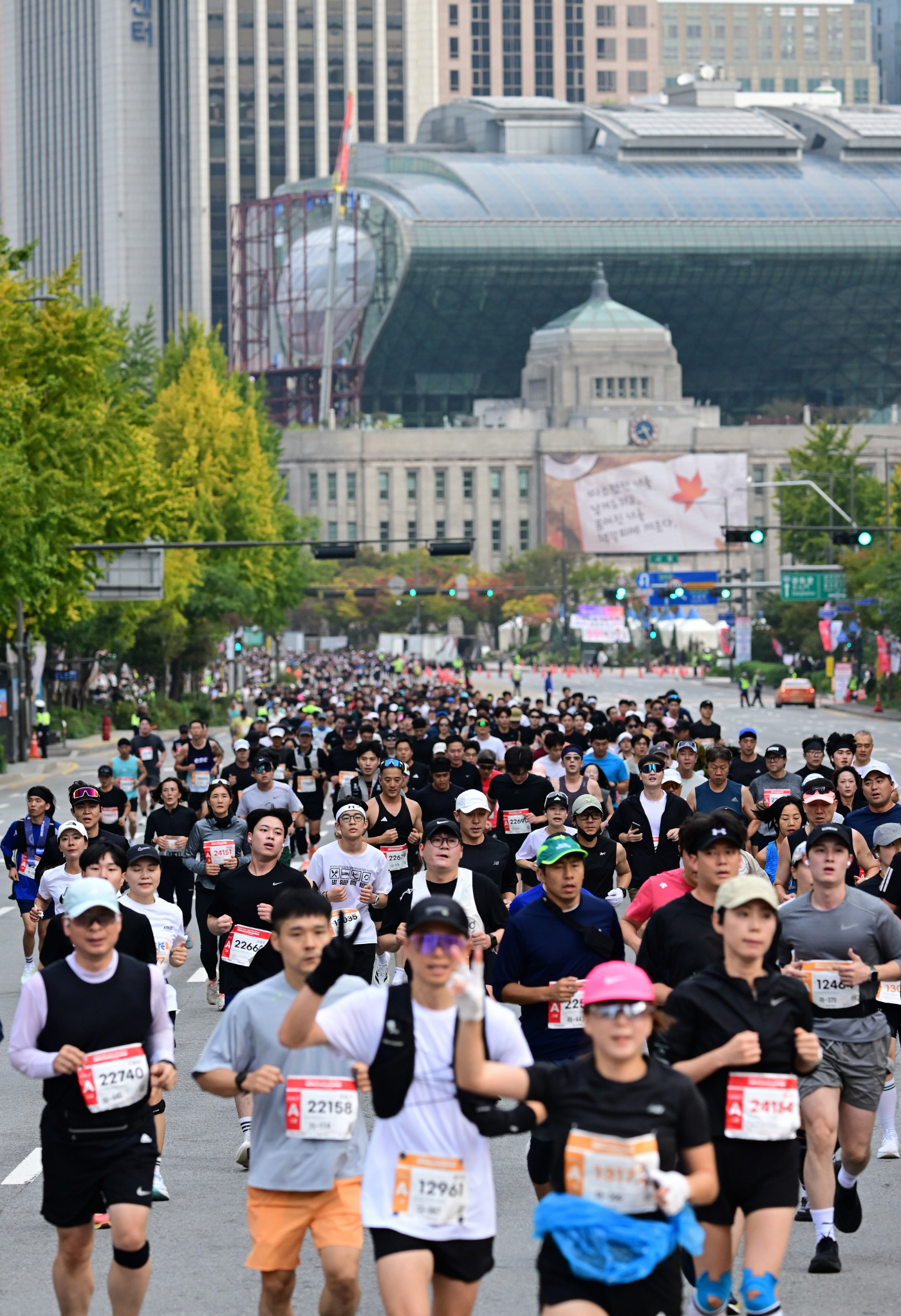 [포토] 서울 도심을 달린다 '2025 아시아 오픈 마라톤'