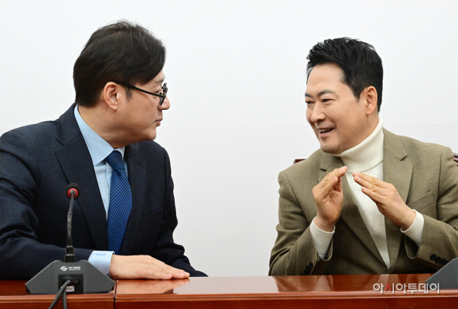 장동혁-홍익표-19